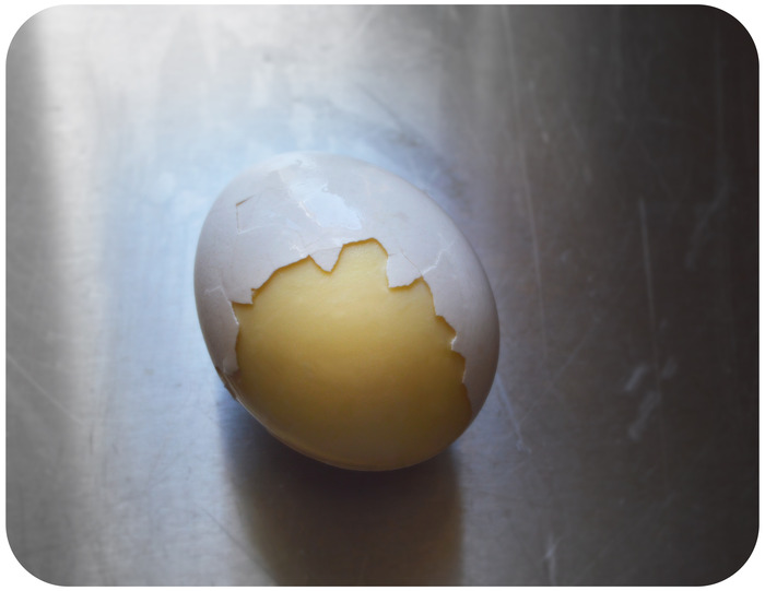 名発明が誕生！？スクランブルエッグなゆで卵を作るマシン