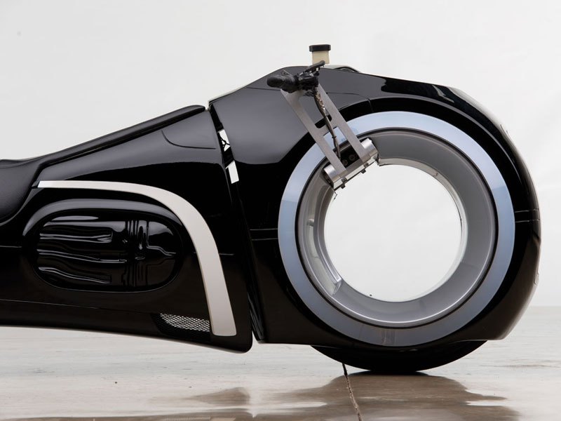 real-life-tron-light-cycle-for-sale-by-rm-auctions-3