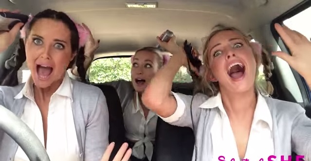 車中で「ボヘミアン・ラプソディ」をリップシンクする女子3人が新動画を掲載！今度はコスプレ＆メドレー