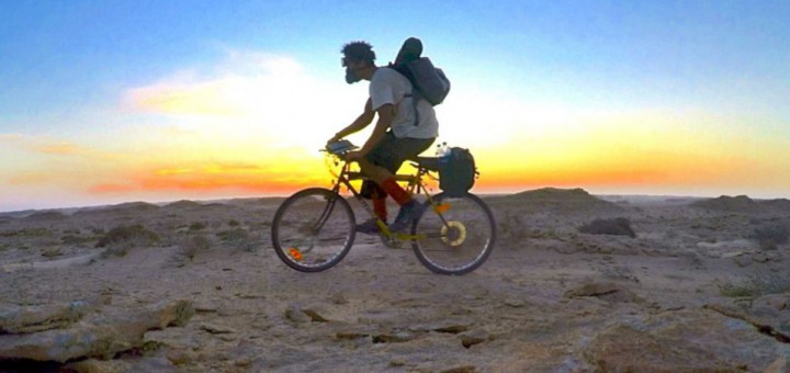 過酷過ぎ 自転車でサハラ砂漠1800kmを横断する動画 中2イズム
