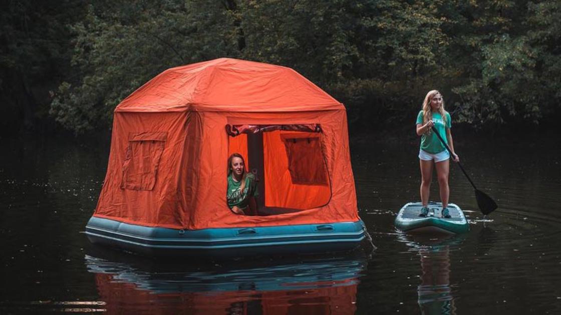 川や湖上でキャンプができる！浮かぶテント「Shoal Tent」